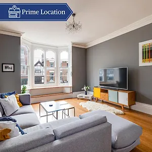 Luxury 2 Bed In The Heart Of Apartment Chester